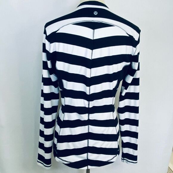 LULULEMON BASE RUNNER LONG SLEEVE TOP - Picture 5 of 8